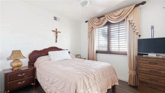 1226 E Tam O Shanter, Ontario, CA 91761