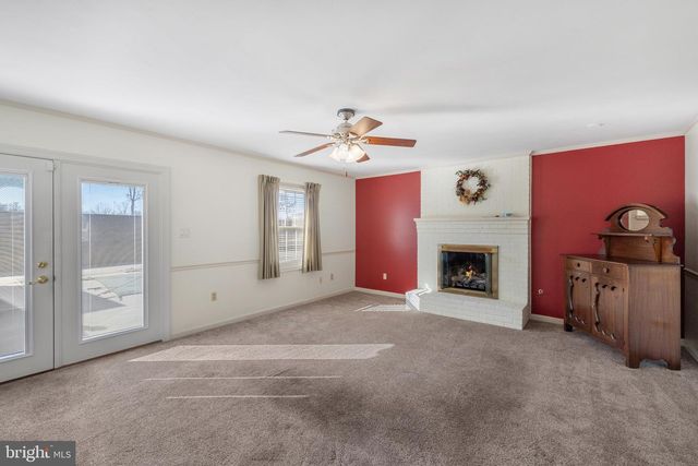 945 ALLEN DR, Winchester, VA 22601