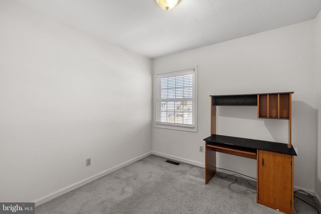 945 ALLEN DR, Winchester, VA 22601