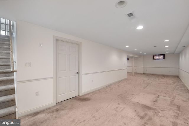 945 ALLEN DR, Winchester, VA 22601