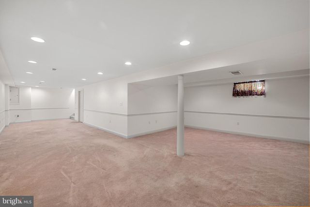 945 ALLEN DR, Winchester, VA 22601