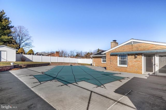 945 ALLEN DR, Winchester, VA 22601