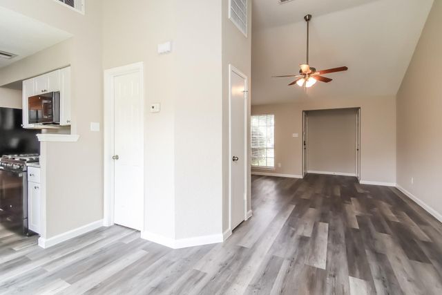 7223 Londres Drive, Houston, TX 77083