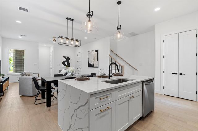 4110 Cortlandt Street, Houston, TX 77018