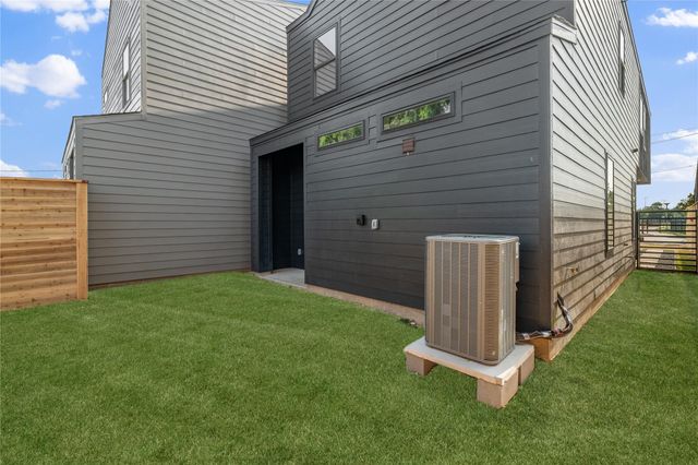 4110 Cortlandt Street, Houston, TX 77018