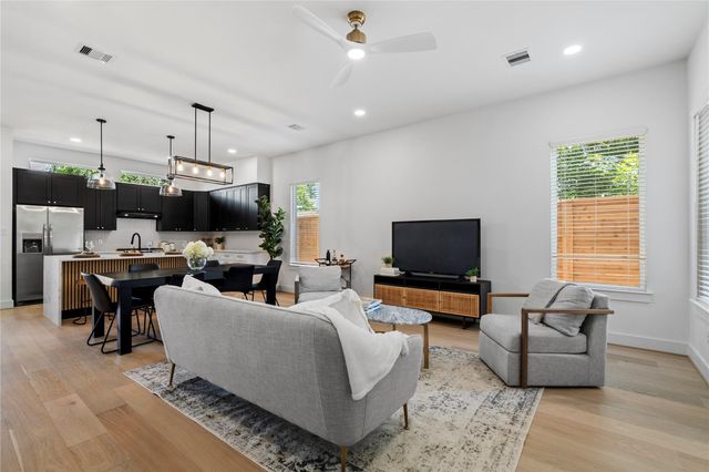 4110 Cortlandt Street, Houston, TX 77018