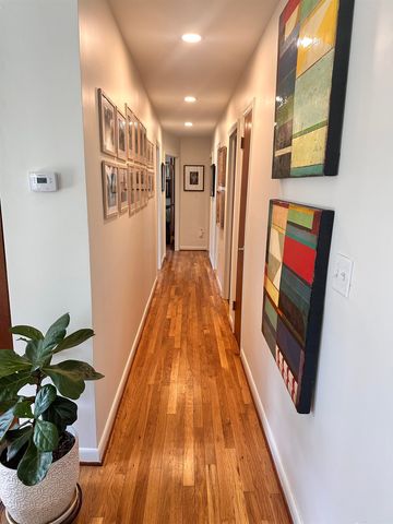 1537 Lake Dunmore Road, Leicester, VT 05733