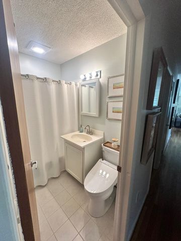 1537 Lake Dunmore Road, Leicester, VT 05733