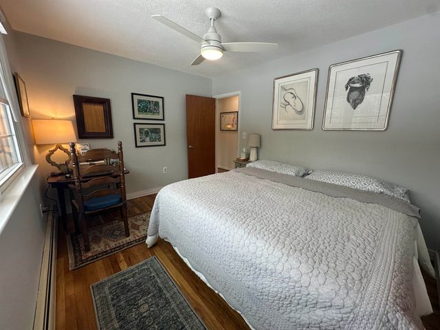 1537 Lake Dunmore Road, Leicester, VT 05733