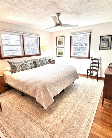 1537 Lake Dunmore Road, Leicester, VT 05733