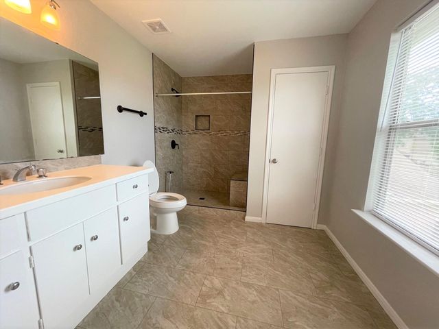 15406 Bay Lodge Lane, Houston, TX 77086