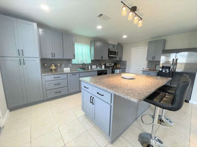 15406 Bay Lodge Lane, Houston, TX 77086