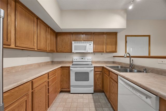 2942 Heinz Road, Iowa City, IA 52240