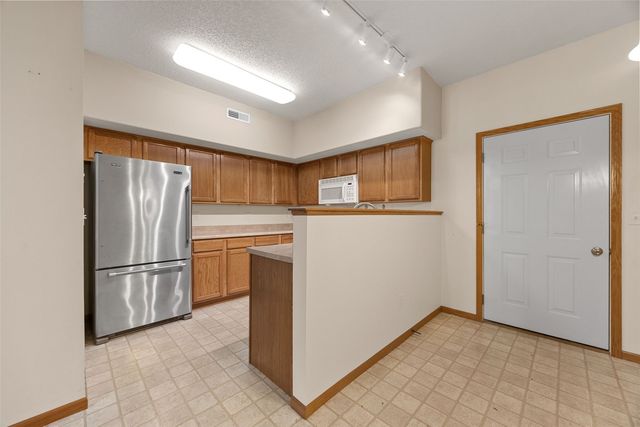 2942 Heinz Road, Iowa City, IA 52240
