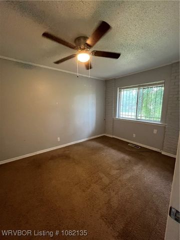 1500 S Albert Pike Avenue 9, Fort Smith, AR 72903