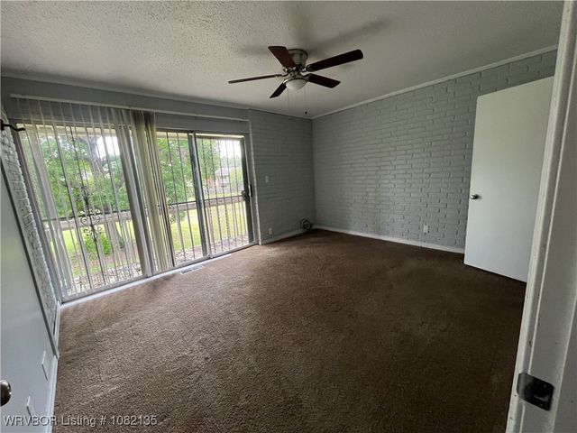1500 S Albert Pike Avenue 9, Fort Smith, AR 72903