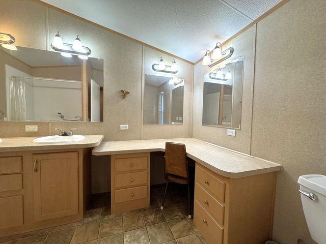 403 N Pitzer Street, Colmesneil, TX 75938