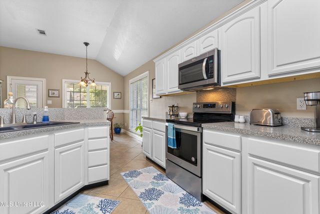 1426 Porpoise Drive, Ocean Springs, MS 39564