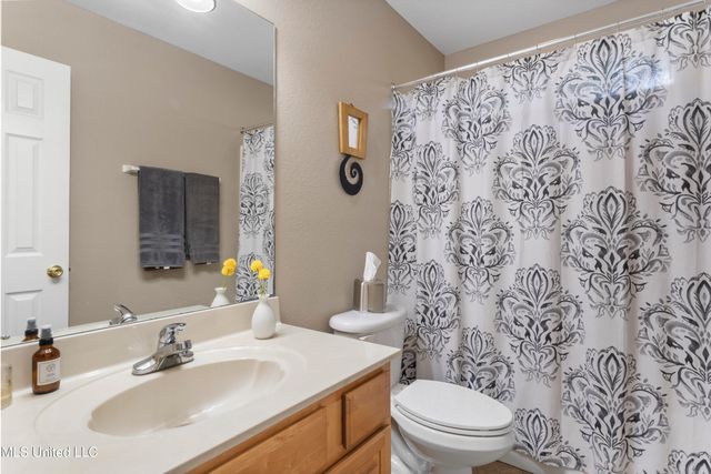 1426 Porpoise Drive, Ocean Springs, MS 39564