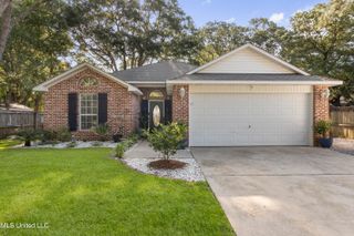 1426 Porpoise Drive, Ocean Springs, MS 39564