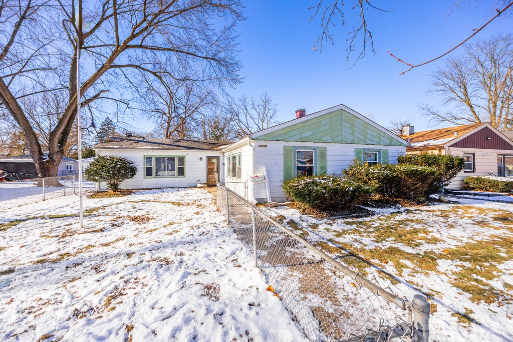 16826 Orchard Ridge Avenue, Hazel Crest, IL 60429