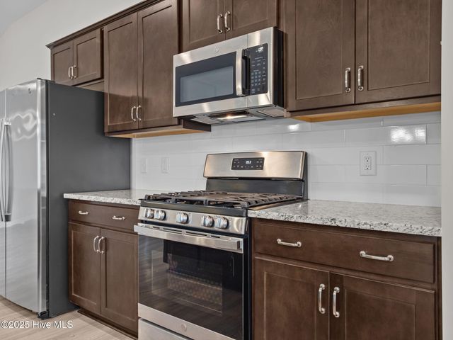 621 West Beaufort Road, Beaufort, NC 28516