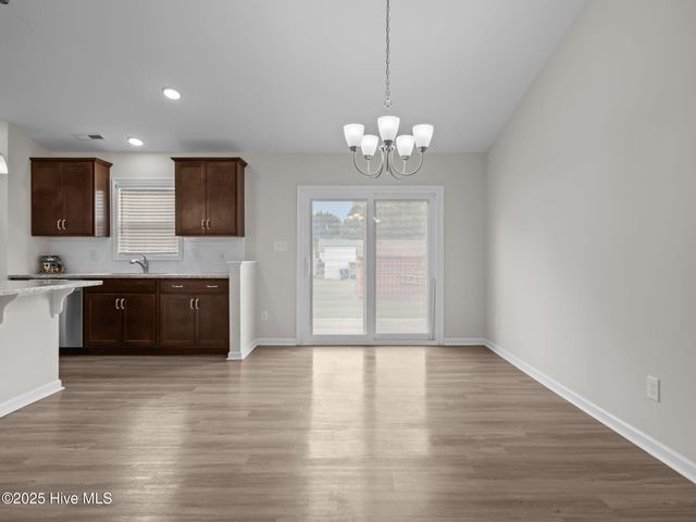 621 West Beaufort Road, Beaufort, NC 28516