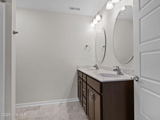 621 West Beaufort Road, Beaufort, NC 28516