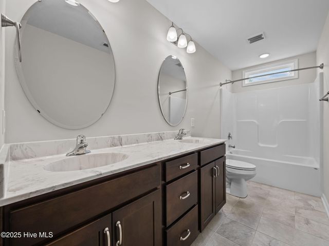 621 West Beaufort Road, Beaufort, NC 28516