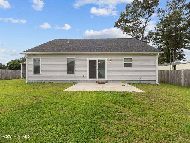 621 West Beaufort Road, Beaufort, NC 28516