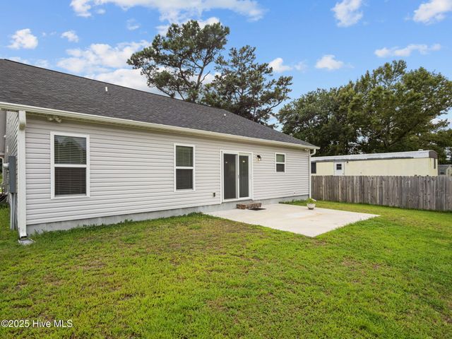 621 West Beaufort Road, Beaufort, NC 28516