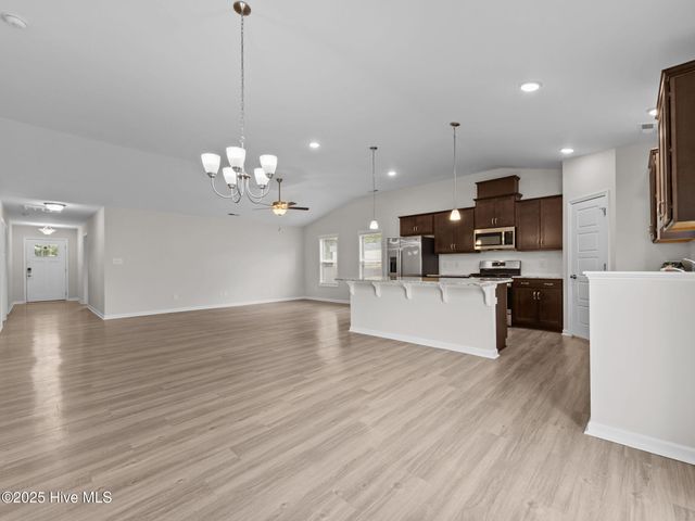 621 West Beaufort Road, Beaufort, NC 28516