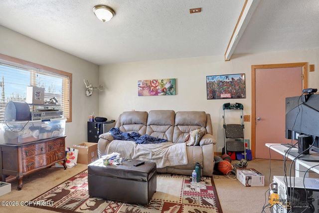 3140 N Dove Lane, Palmer, AK 99645