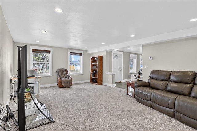 1206 13th Street, Brodhead, WI 53520