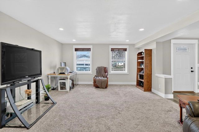 1206 13th Street, Brodhead, WI 53520