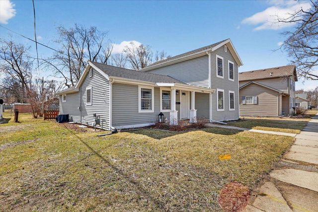 1206 13th Street, Brodhead, WI 53520