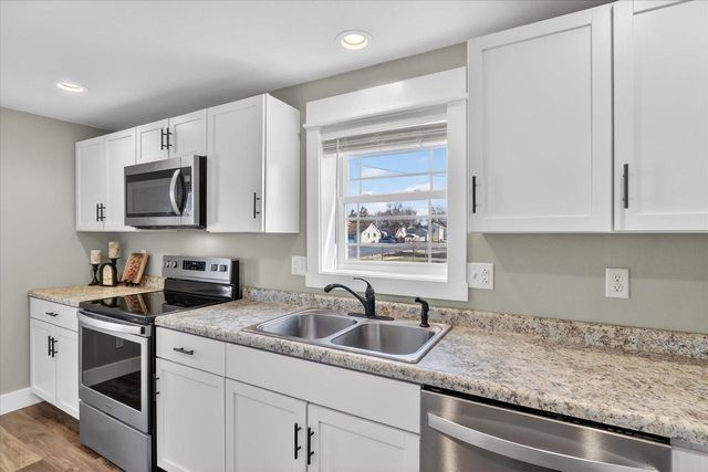 1206 13th Street, Brodhead, WI 53520