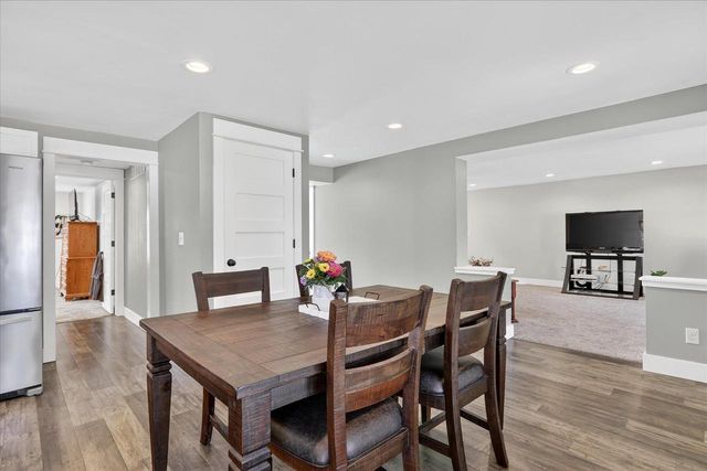 1206 13th Street, Brodhead, WI 53520