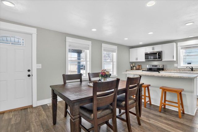 1206 13th Street, Brodhead, WI 53520