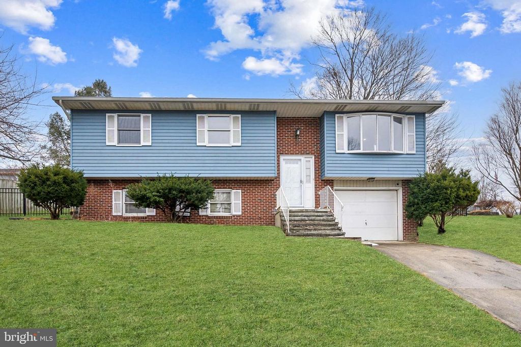 6961 STERLING ROAD, Harrisburg, PA 17112