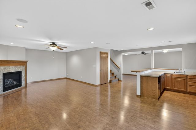 3109 N Brush Creek St, Wichita, KS 67205