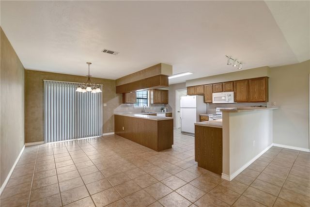 13526 Fm 977 W, Marquez, TX 77865