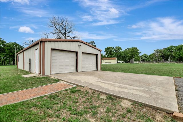 13526 Fm 977 W, Marquez, TX 77865