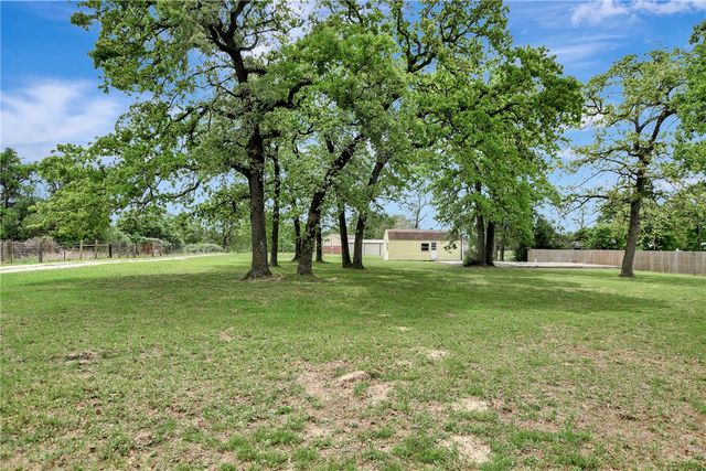 13526 Fm 977 W, Marquez, TX 77865