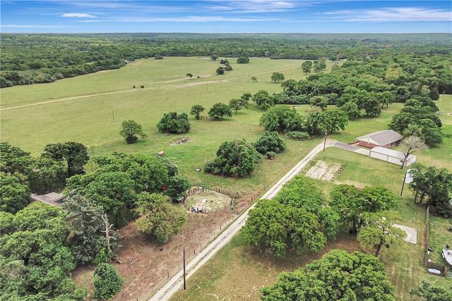 13526 Fm 977 W, Marquez, TX 77865