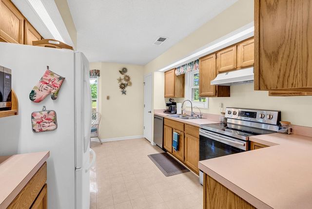 248 Cottonwood Ln., Conway, SC 29526