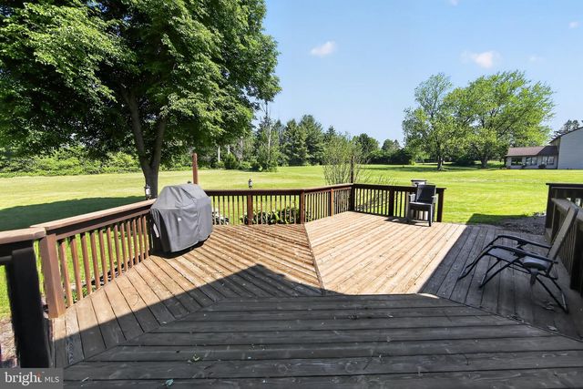 690 ANDREWS DR, Harleysville, PA 19438