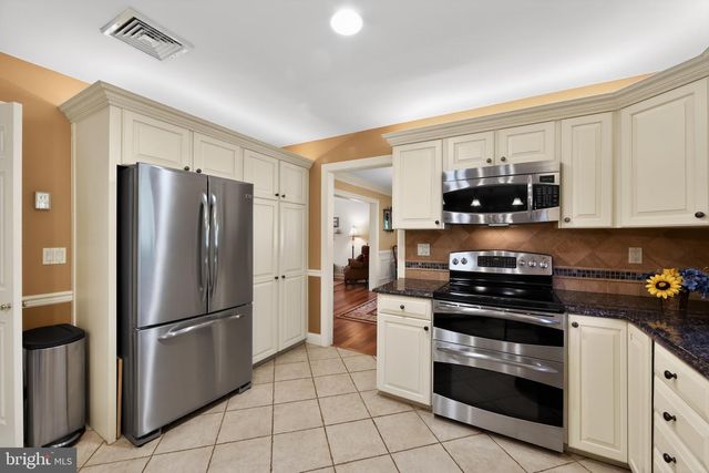 690 ANDREWS DR, Harleysville, PA 19438