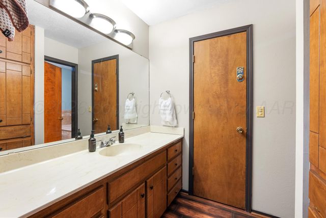 811 SANTA FE Trail, Canyon, TX 79015