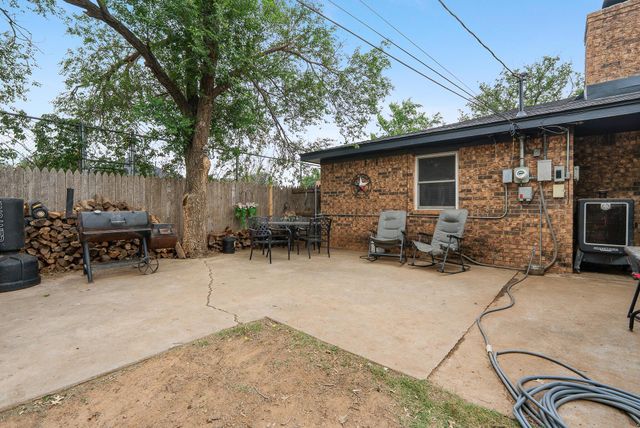 811 SANTA FE Trail, Canyon, TX 79015